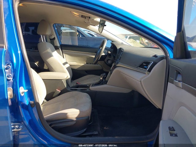 Продажа на аукционе авто 2017 Hyundai Elantra Se, vin: 5NPD84LF9HH180630, номер лота: 45723097