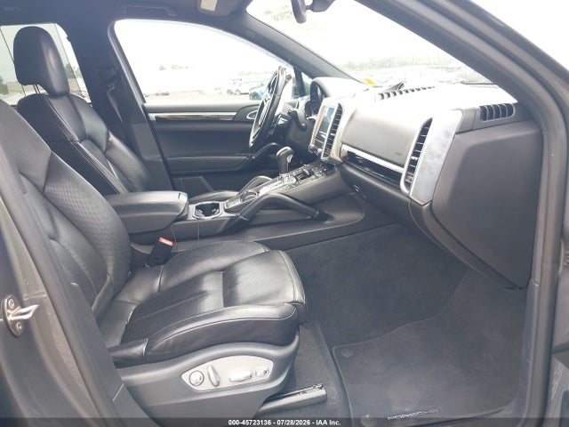 Продаж на аукціоні авто 2017 Porsche Cayenne S, vin: WP1AB2A29HLA50205, номер лоту: 45723136