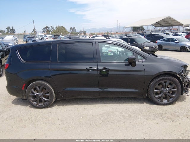 Продаж на аукціоні авто 2020 Chrysler Pacifica Touring, vin: 2C4RC1FG2LR264095, номер лоту: 45723215