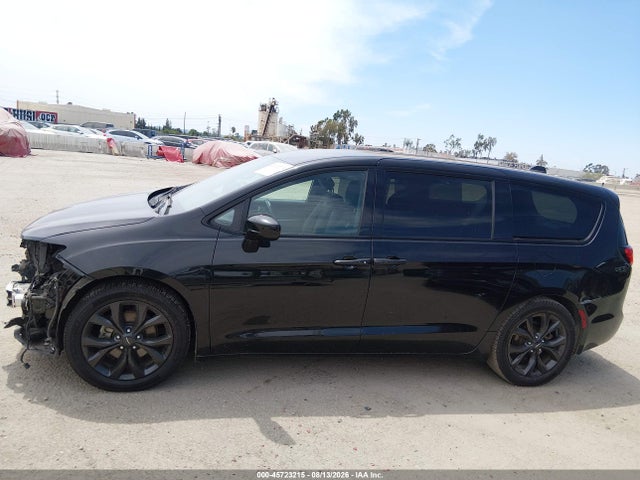 Продаж на аукціоні авто 2020 Chrysler Pacifica Touring, vin: 2C4RC1FG2LR264095, номер лоту: 45723215