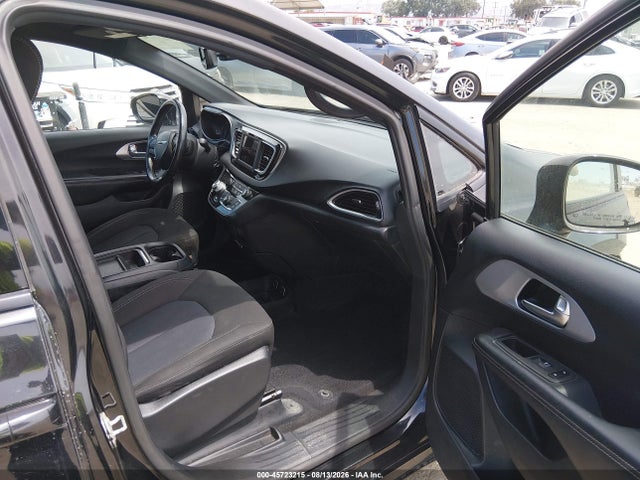 Продаж на аукціоні авто 2020 Chrysler Pacifica Touring, vin: 2C4RC1FG2LR264095, номер лоту: 45723215