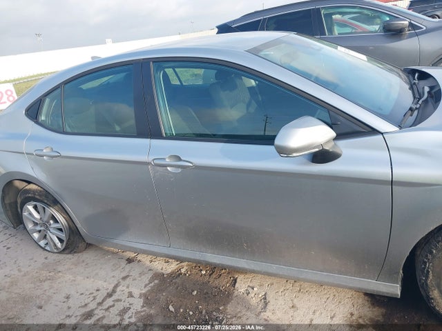 Toyota CAMRY LE 2026 4T1DAACK8TU686413 Image 13