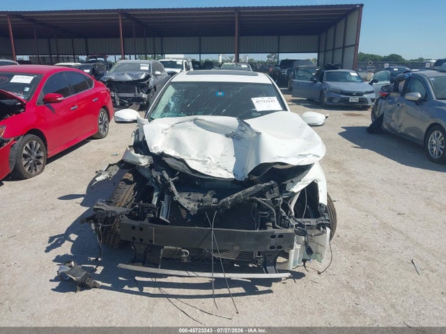 2015 Infiniti Q50 Premium მანქანა იყიდება აუქციონზე, vin: JN1BV7AR7FM411173, აუქციონის ნომერი: 45723243