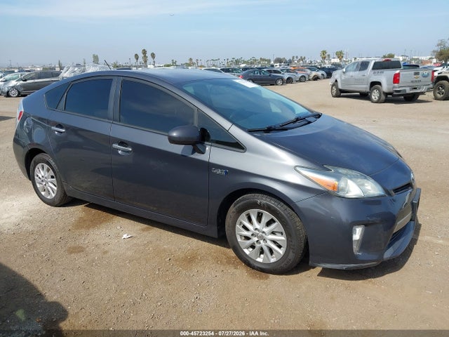2014 Toyota Prius Plug-in მანქანა იყიდება აუქციონზე, vin: JTDKN3DP0E3053743, აუქციონის ნომერი: 45723254