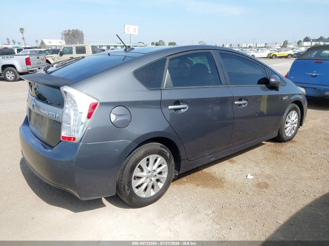 2014 Toyota Prius Plug-in მანქანა იყიდება აუქციონზე, vin: JTDKN3DP0E3053743, აუქციონის ნომერი: 45723254