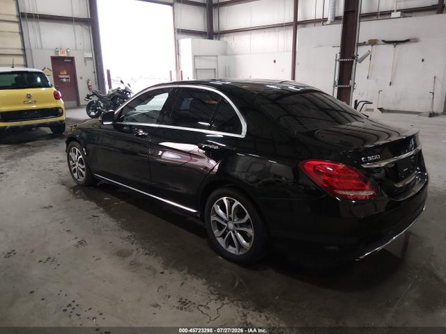 55SWF4KB7GU136425 Mercedes-Benz C 300 4matic