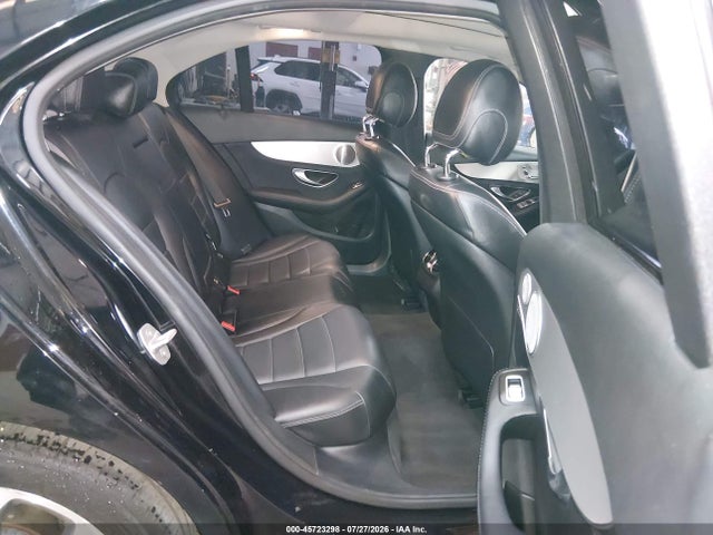 55SWF4KB7GU136425 Mercedes-Benz C 300 4matic