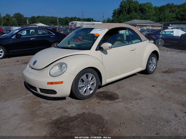 45723308 :رقم المزاد ، 3VWPF31Y88M402115 vin ، 2008 Volkswagen New Beetle S مزاد بيع