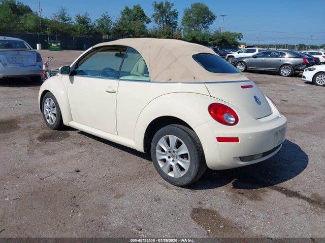 45723308 :رقم المزاد ، 3VWPF31Y88M402115 vin ، 2008 Volkswagen New Beetle S مزاد بيع
