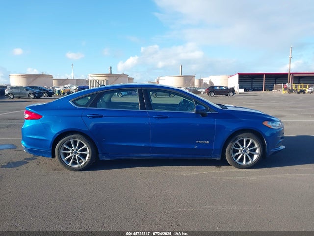 3FA6P0UU7HR160185 Ford Fusion Hybrid S