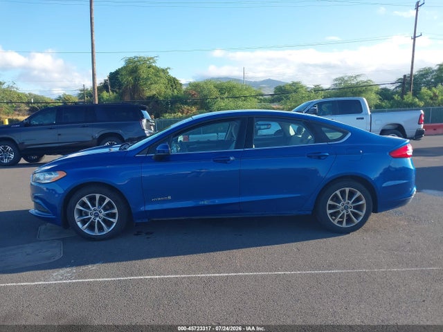 3FA6P0UU7HR160185 Ford Fusion Hybrid S