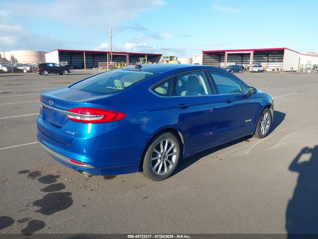 3FA6P0UU7HR160185 Ford Fusion Hybrid S