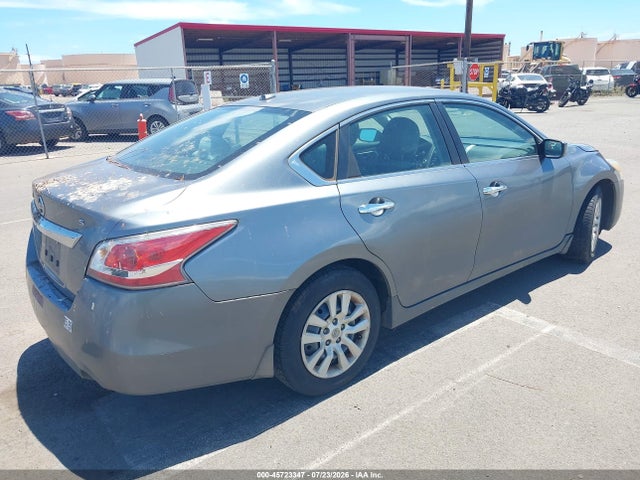 Nissan Altima 2.5 S 2015 1N4AL3AP5FC232728 Image 4