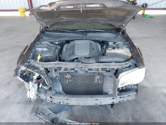 Chrysler 300C 2017 2C3CCAETXHH521882 Image 10