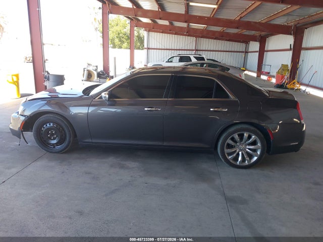 Chrysler 300C 2017 2C3CCAETXHH521882 Image 15