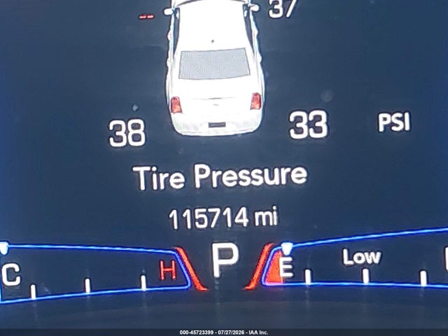 Chrysler 300C 2017 2C3CCAETXHH521882 Image 16
