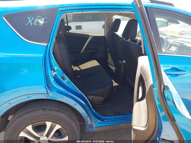 Toyota RAV4 LE 2017 2T3BFREV7HW600652 Image 8