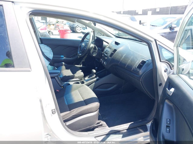 KIA FORTE LX 2017 3KPFK4A76HE057538 Image 5