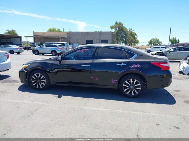 Продаж на аукціоні авто 2017 Nissan Altima 2.5 Sl, vin: 1N4AL3AP7HC232779, номер лоту: 45723469