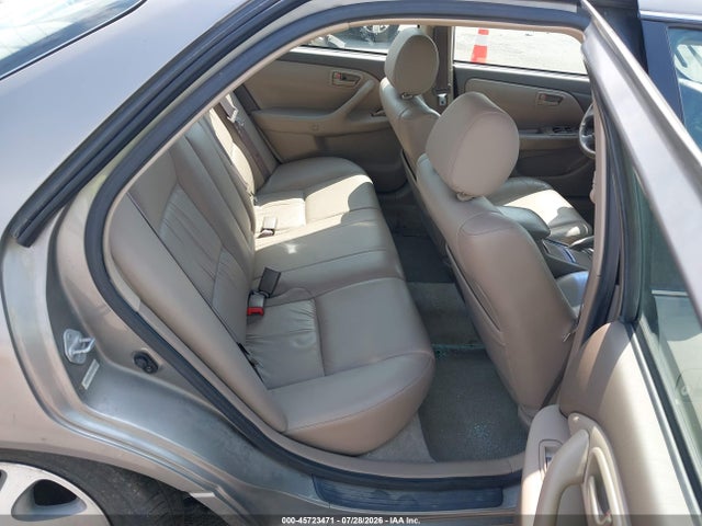 45723471 :رقم المزاد ، 4T1BF28K2XU076410 vin ، 1999 Toyota Camry Xle V6 مزاد بيع