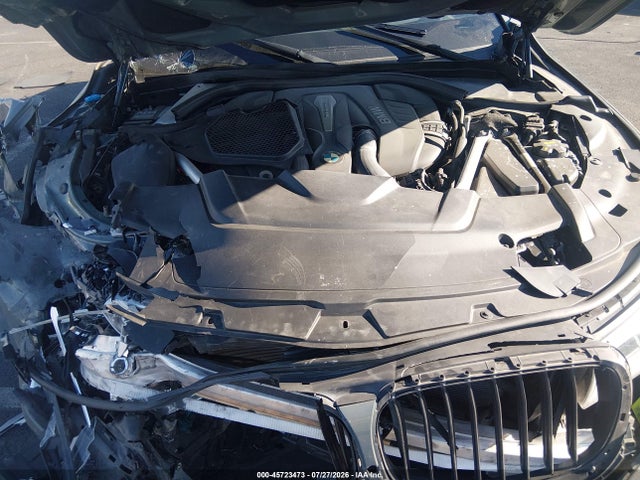 WBA7F0C56JGM23918 BMW 750i