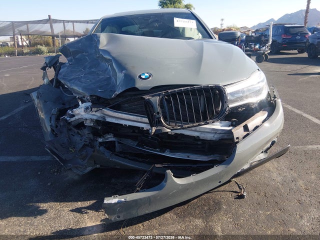 WBA7F0C56JGM23918 BMW 750i