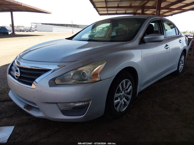 Nissan Altima 2.5 S 2014 1N4AL3AP8EN206112 Image 2