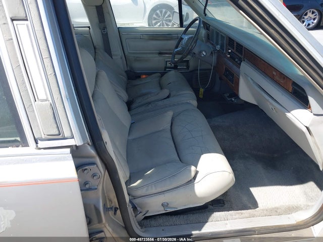 Продажа на аукционе авто 1985 Lincoln Town Car, vin: 1LNBP96F1FY763221, номер лота: 45723556