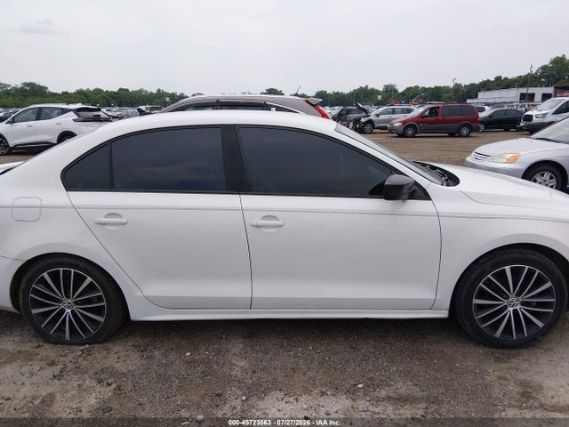 Продаж на аукціоні авто 2016 Volkswagen Jetta 1.8t Sport, vin: 3VWD17AJ4GM266396, номер лоту: 45723563