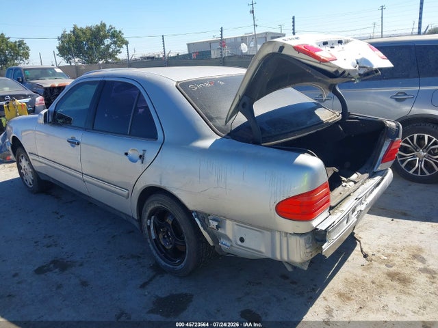Aukcja sprzedaży 1999 Mercedes-benz E 320, vin: WDBJF65H2XA885762, numer aukcji: 45723564