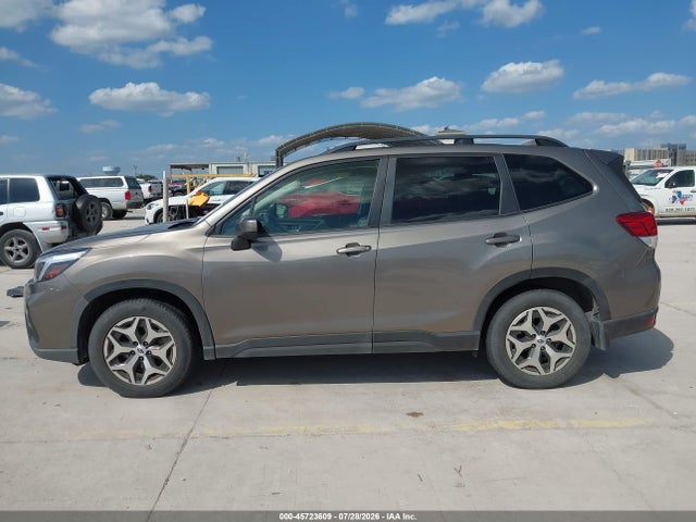 Продаж на аукціоні авто 2021 Subaru Forester Premium, vin: JF2SKAJC2MH526267, номер лоту: 45723609
