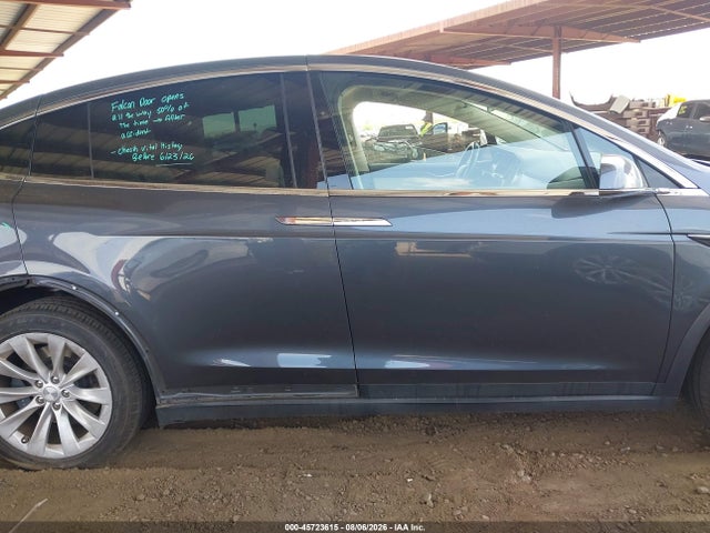 Tesla Model X 100d/75d/p100d 2018 5YJXCBE27JF102233 Image 13