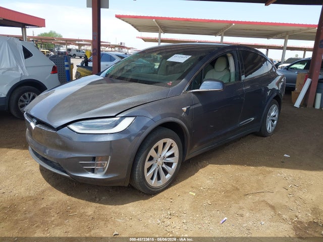 Tesla Model X 100d/75d/p100d 2018 5YJXCBE27JF102233 Image 2