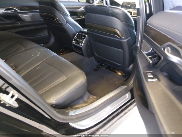 BMW 740i Xdrive 2020 WBA7T4C05LCD40448 Image 8