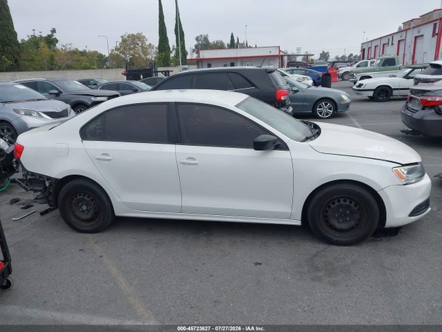 45723627 :رقم المزاد ، 3VW2K7AJ1CM379222 vin ، 2012 Volkswagen Jetta 2.0l S مزاد بيع