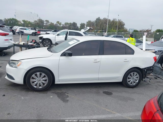 45723627 :رقم المزاد ، 3VW2K7AJ1CM379222 vin ، 2012 Volkswagen Jetta 2.0l S مزاد بيع