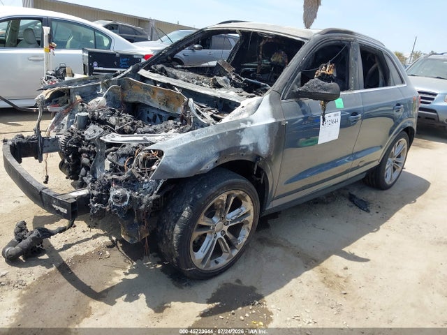 Audi Q3 2.0t Premium Plus 2016 WA1BFCFS8GR017792 Image 2