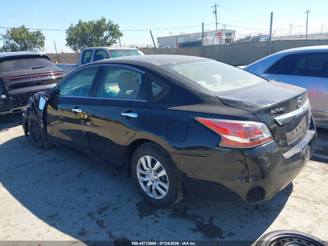 Nissan Altima 2.5 S 2014 1N4AL3AP7EN220390 Image 3