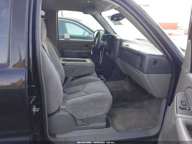 2005 Chevrolet Tahoe Ls მანქანა იყიდება აუქციონზე, vin: 1GNEC13V25R142550, აუქციონის ნომერი: 45723668
