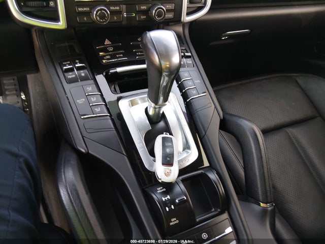 Porsche Cayenne 2016 WP1AA2A29GKA37168 Image 11
