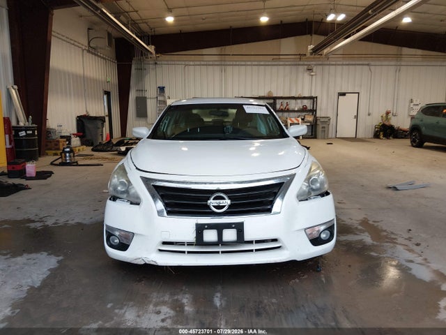 Auction sale of the 2015 Nissan Altima 2.5 Sv, vin: 1N4AL3AP3FC181973, lot number: 45723701