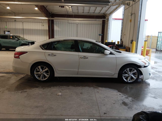 Auction sale of the 2015 Nissan Altima 2.5 Sv, vin: 1N4AL3AP3FC181973, lot number: 45723701