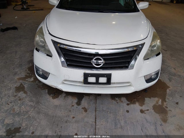 Auction sale of the 2015 Nissan Altima 2.5 Sv, vin: 1N4AL3AP3FC181973, lot number: 45723701