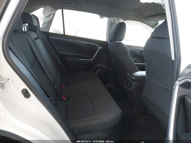 2T3LWRFV6KW043369 Toyota Rav4 Hybrid Le