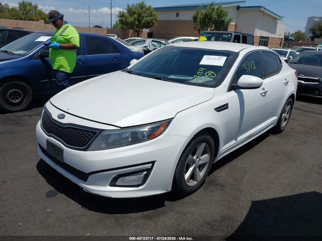 KIA Optima Lx 2015 KNAGM4A76F5558112 Image 2