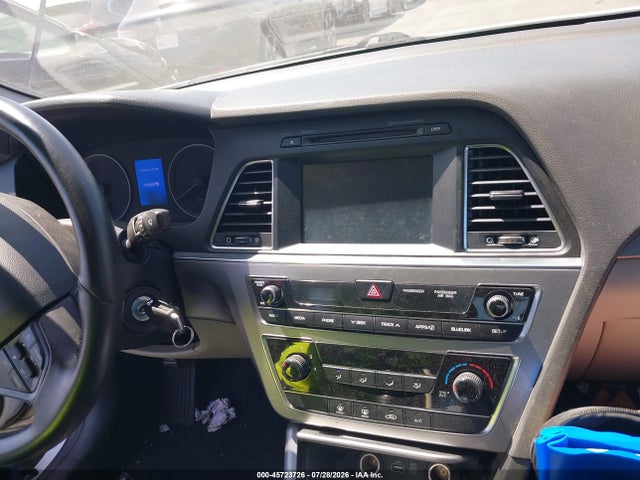 Hyundai SONATA ECO 2017 5NPE24AA7HH527496 Image 11