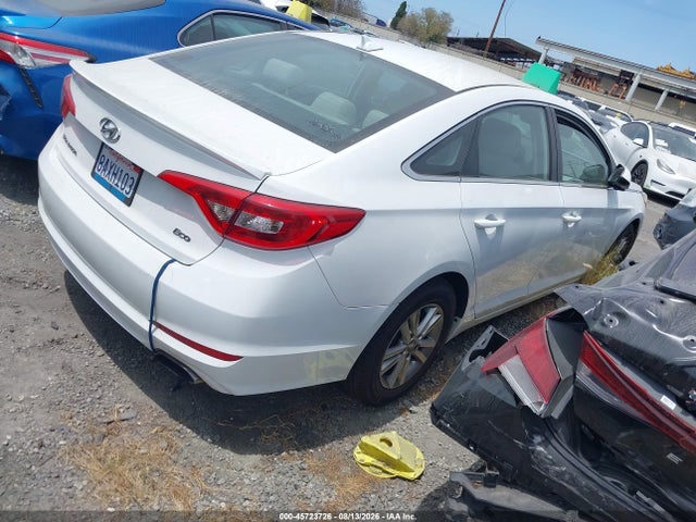 Hyundai SONATA ECO 2017 5NPE24AA7HH527496 Image 4