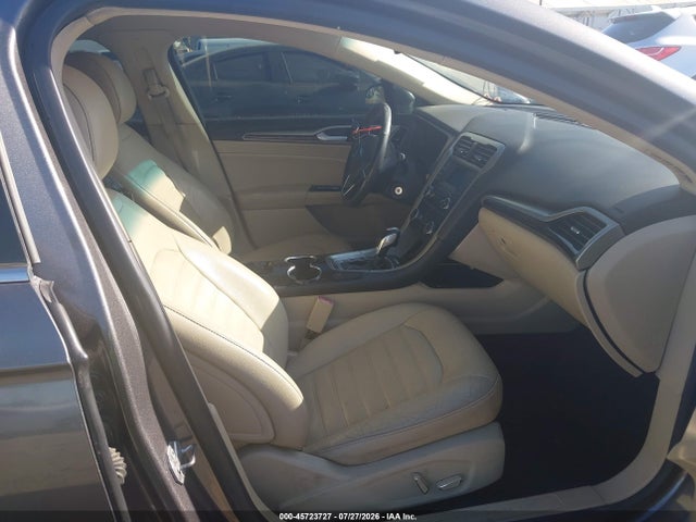 1FA6P0HDXE5362589 Ford FUSION SE