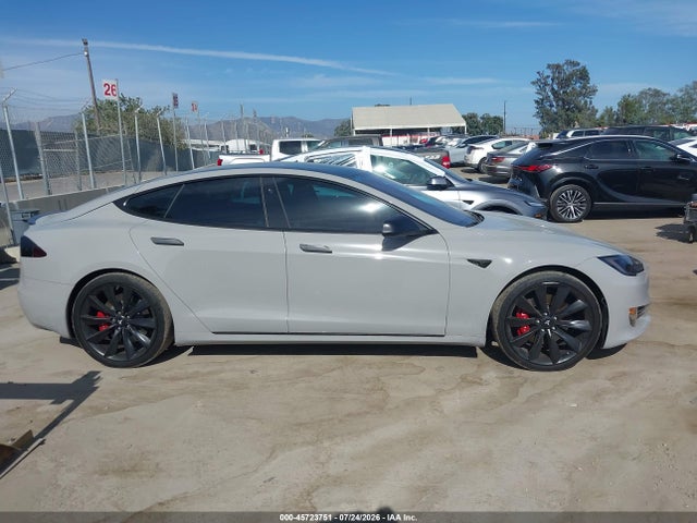 Tesla Model S 60/75 2017 5YJSA1E13HF219142 Image 12
