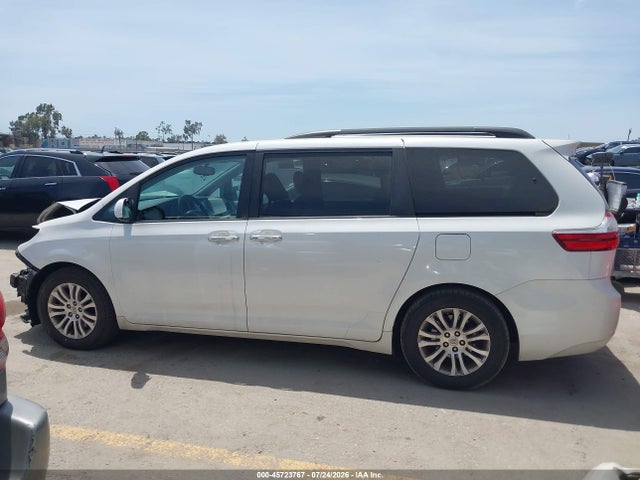 Aukcja sprzedaży 2015 Toyota Sienna Xle 8 Passenger, vin: 5TDYK3DC4FS671440, numer aukcji: 45723767
